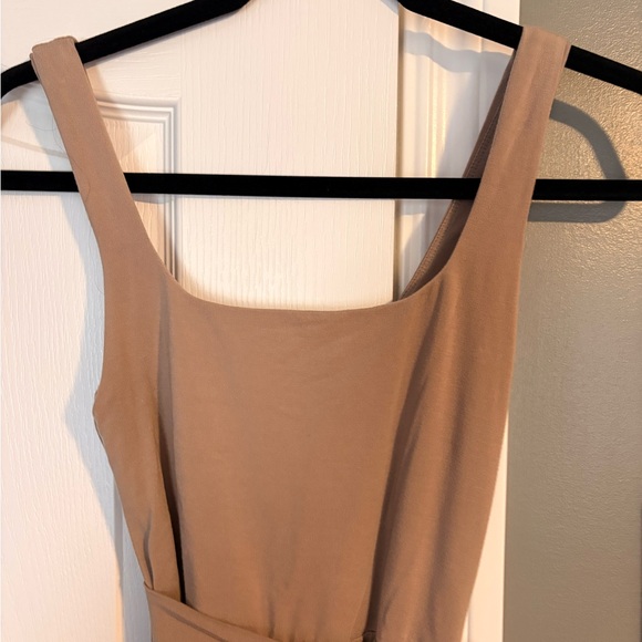 ARITZIA | Wilfred Saturn Midi Dress - Picture 5 of 9